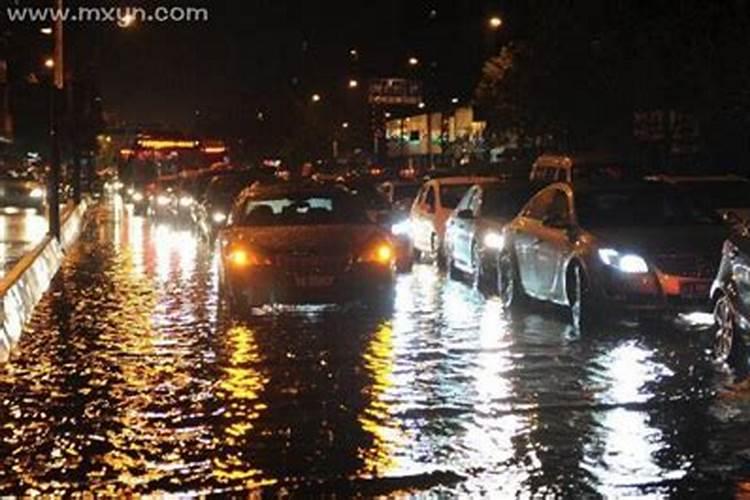 梦见水漫路什么预兆