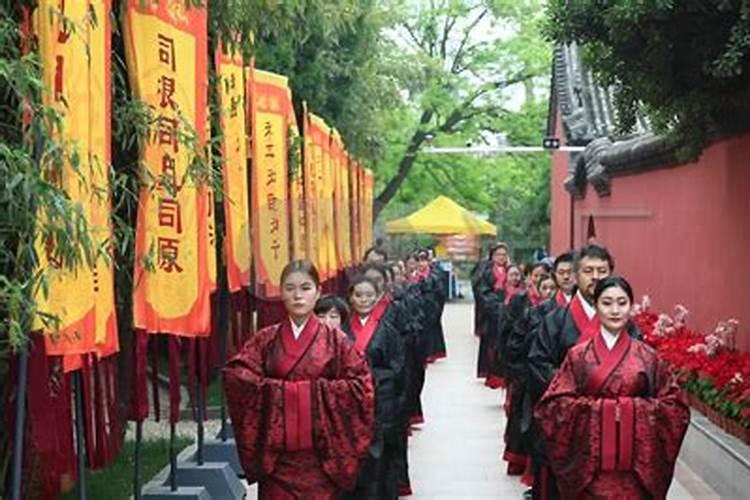 中原祭拜中元节