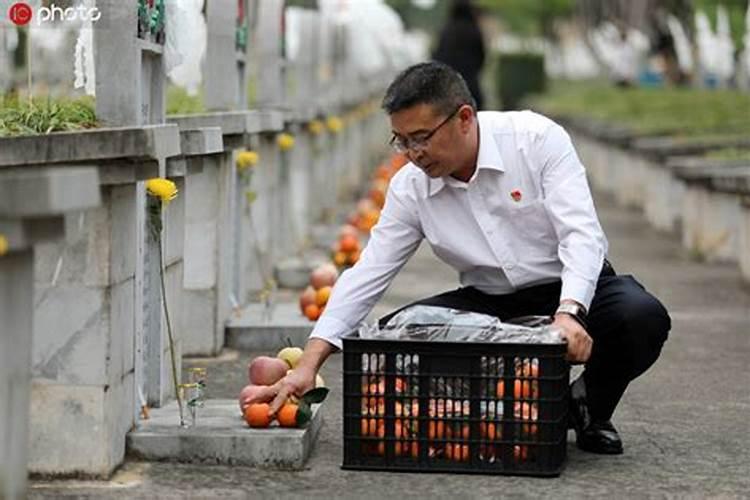 老能梦到死去的亲人好不好