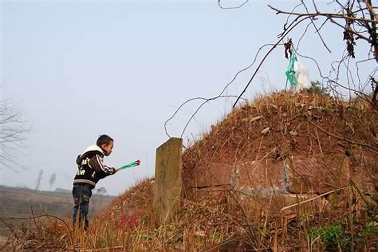 梦到朋友躺在病床上