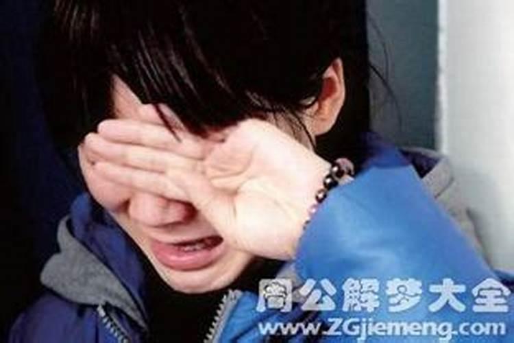 梦见邻居家的女人生了孩子死了什么意思