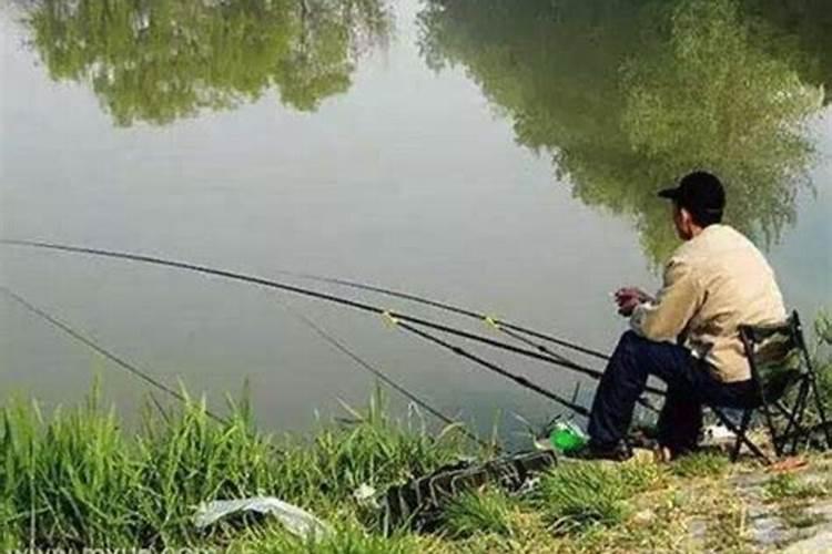 梦见很多人钓鱼是什么预兆