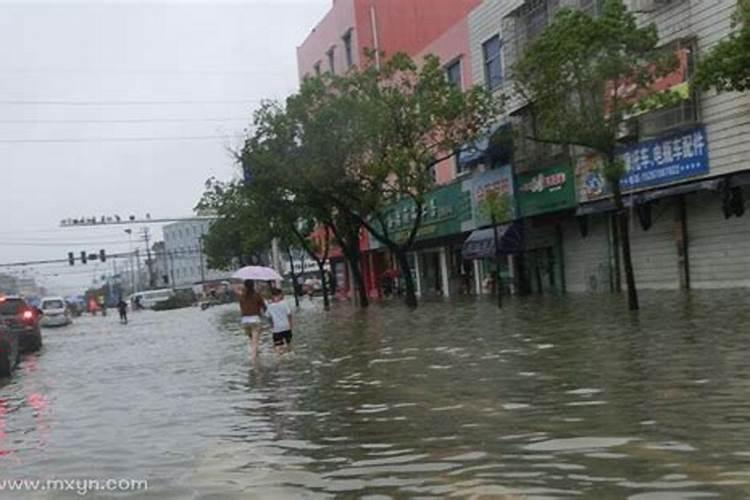 梦见发大水是什么情况