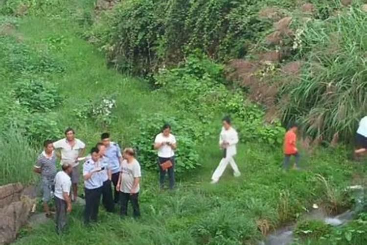 梦见弟弟跳河淹死人