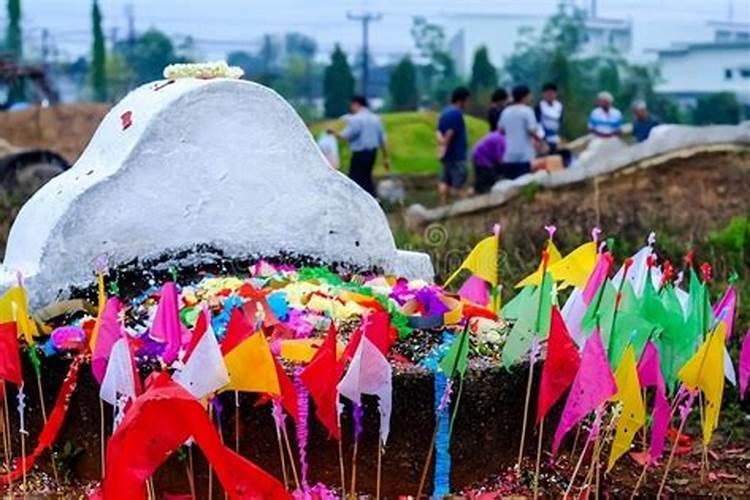 清明节哪一天上坟比较合适