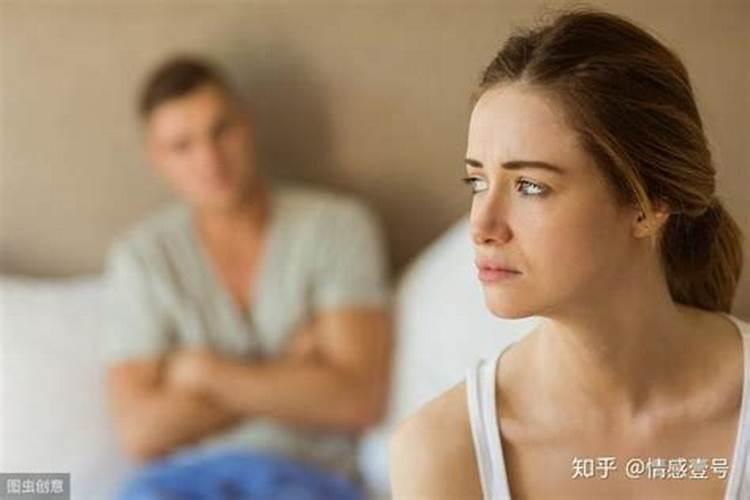 梦见前任老婆出轨是怎么了