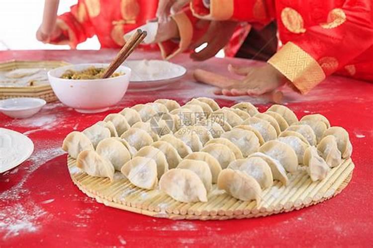春节吃饺子的含义