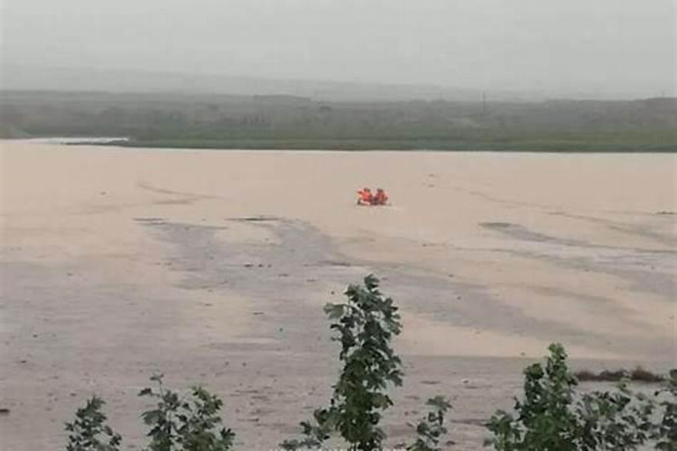 梦见洪水把小孩冲走了是什么意思