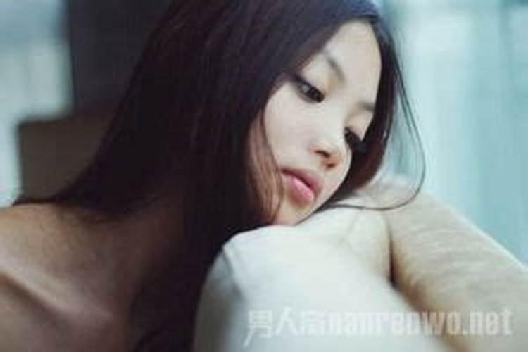 梦见女人缠着我不让我走