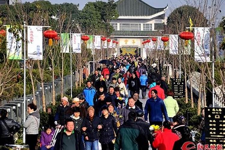 昆明市冬至祭扫高峰