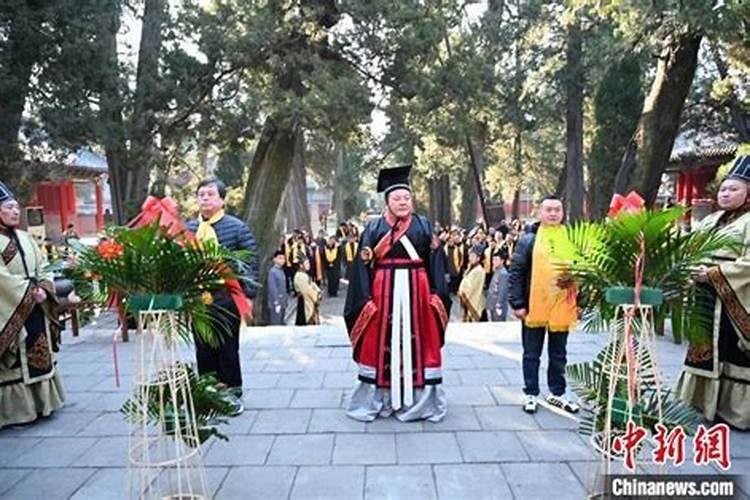 孟氏族人冬至祭祖