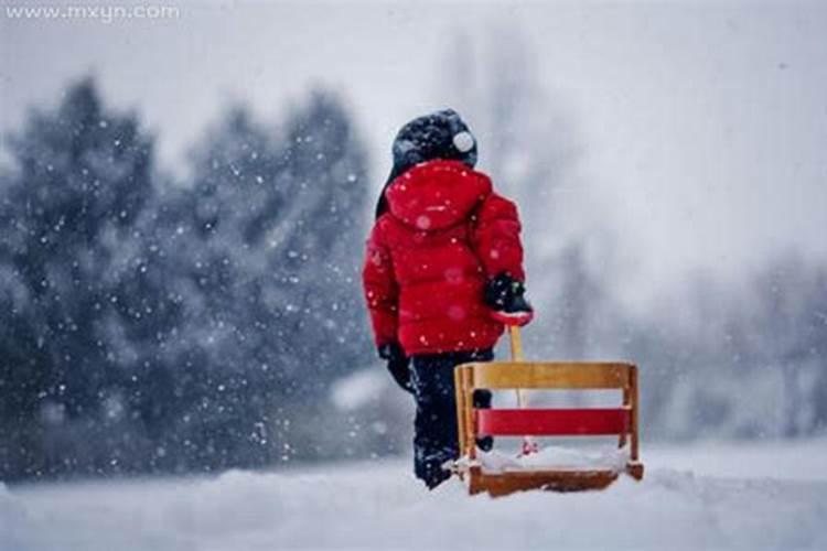 做梦梦到下雪是什么征兆没淋到雪