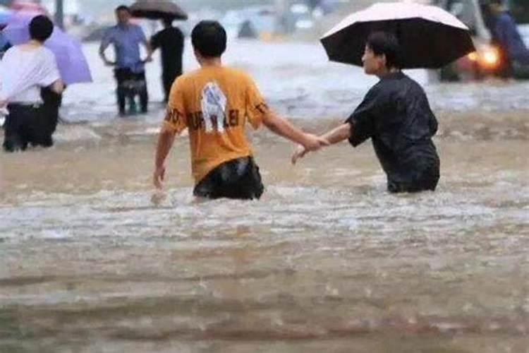 祭祀时遇到下雨天好不好